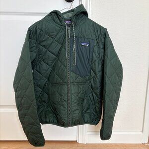XS Patagonia Women's Damond Quilted Bomber Hoody (Green)